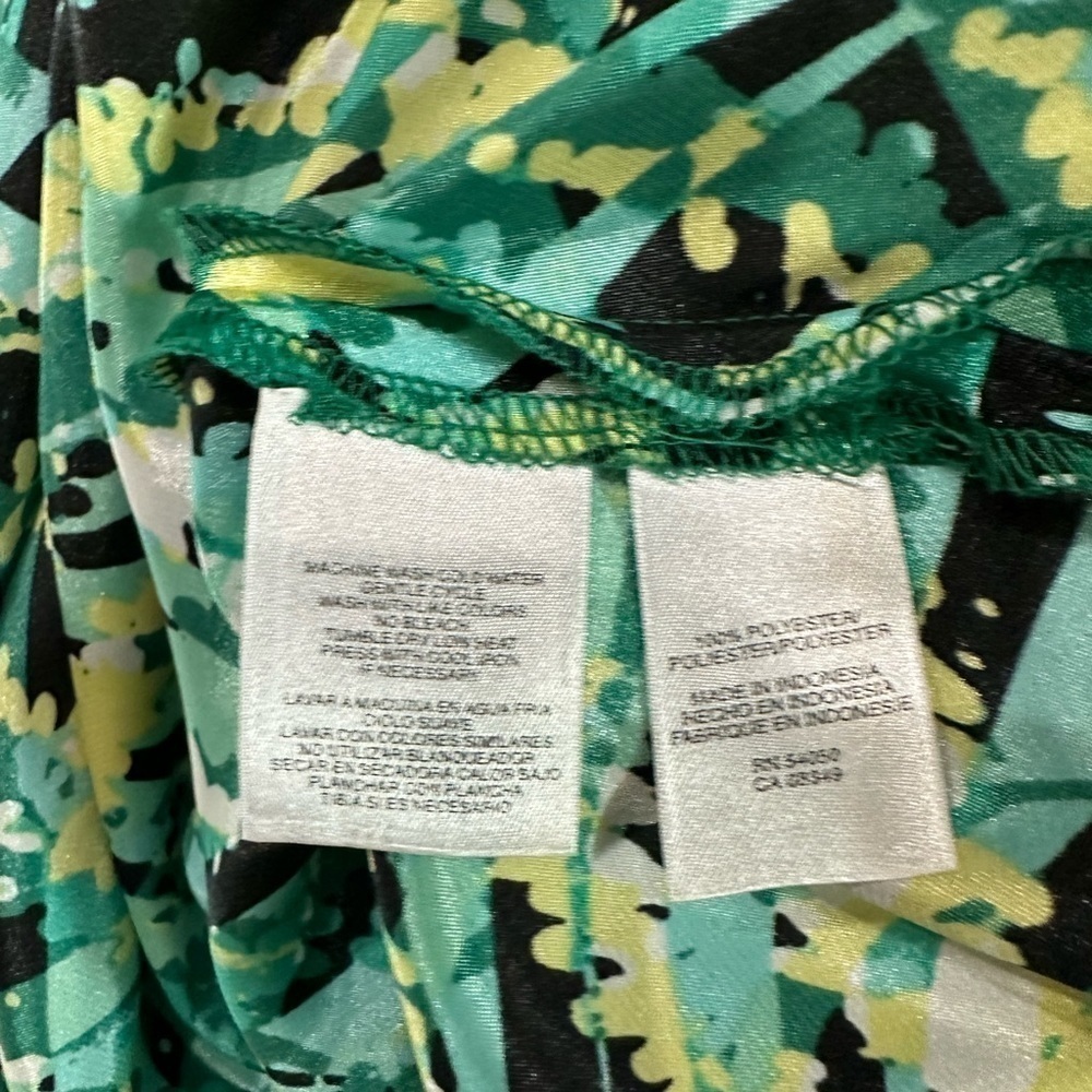 9 & Co Black and green satin sleeveless blouse - Picture 6 of 7